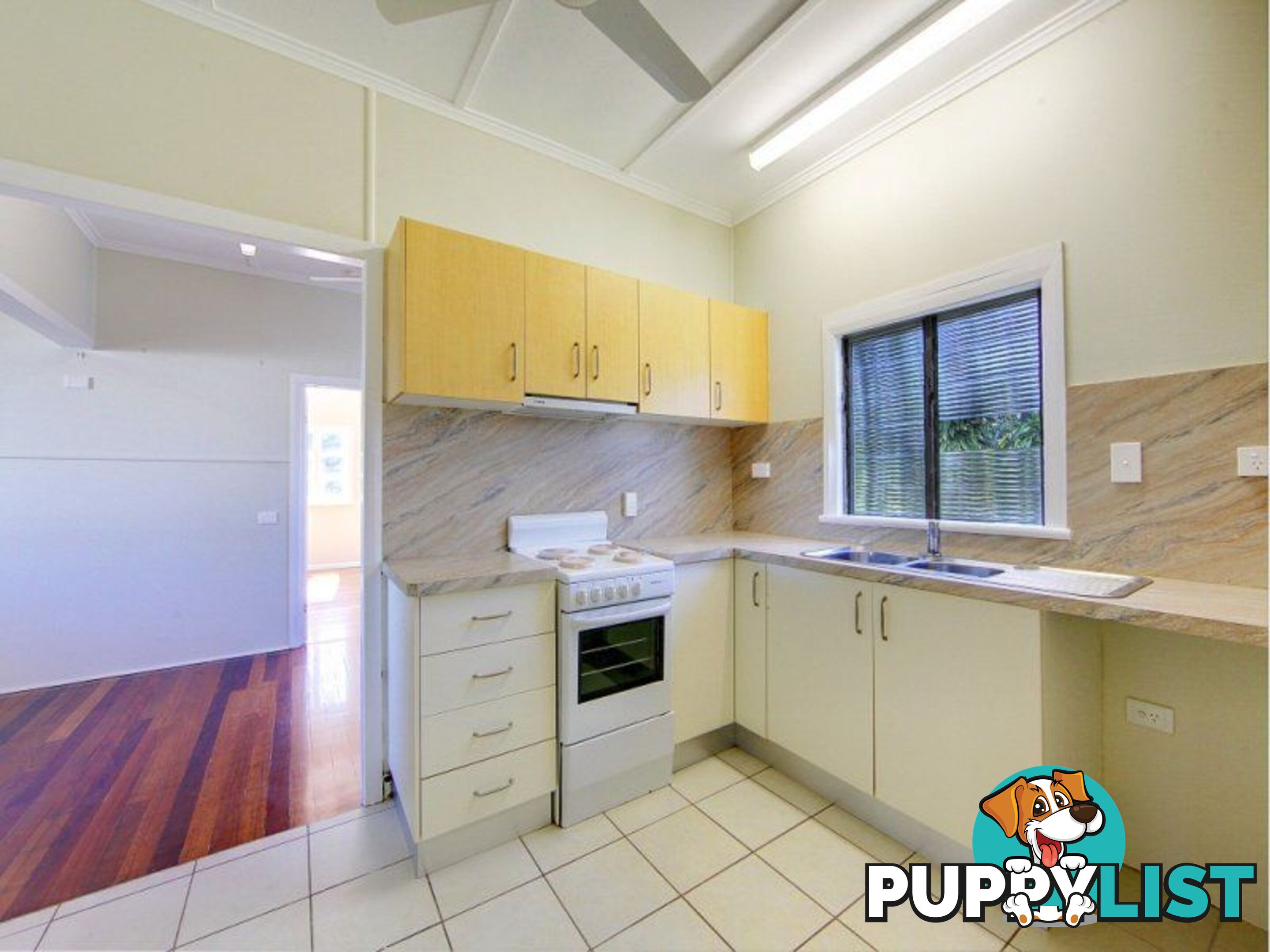 2a/184 Kings Road MYSTERTON QLD 4812