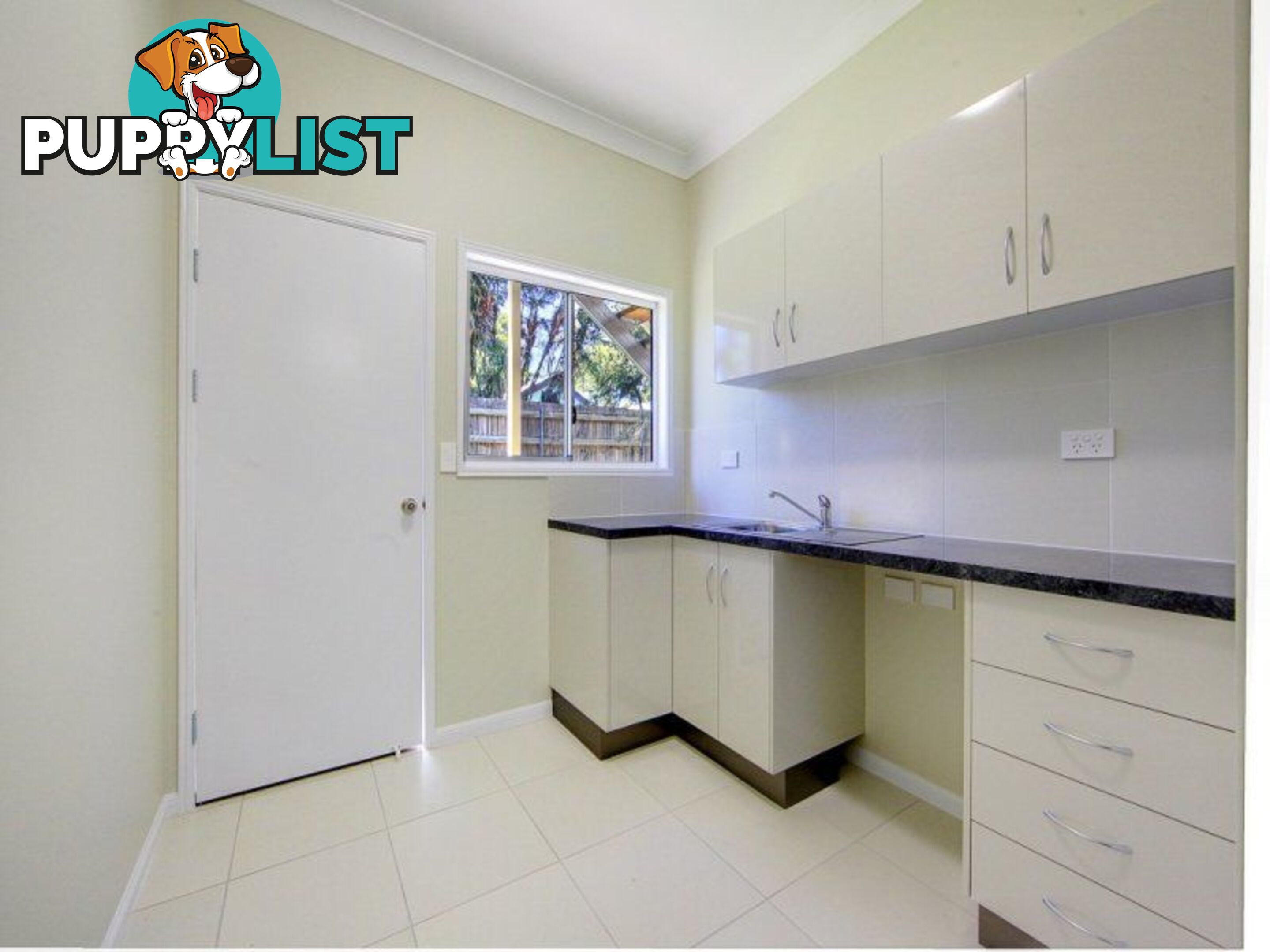 2a/184 Kings Road MYSTERTON QLD 4812