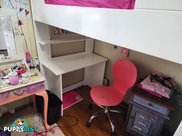 Single loft bed