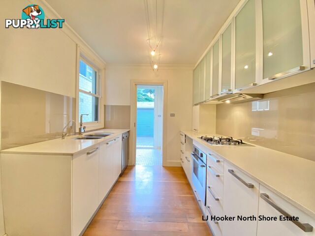 11 Bourke Street WOOLLOOMOOLOO NSW 2011
