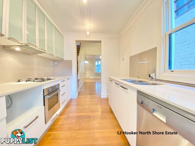 11 Bourke Street WOOLLOOMOOLOO NSW 2011