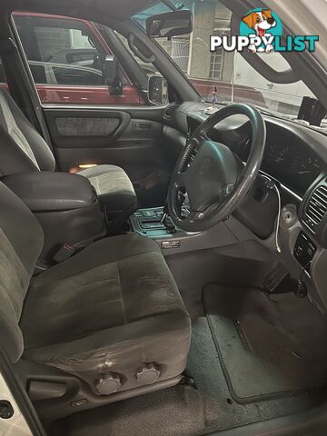 2001 Toyota Landcruiser Anniversary Sedan Automatic