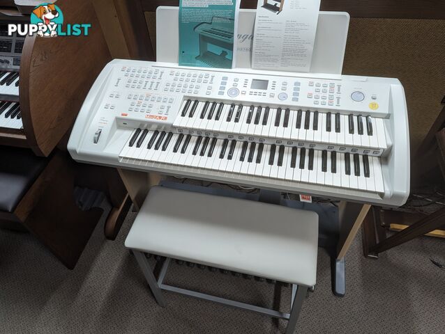Ringway Electronic Organ RS-760