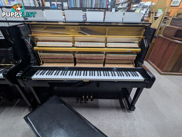 Yamaha U1H Polished Ebony Upright Piano in Excellent Condition