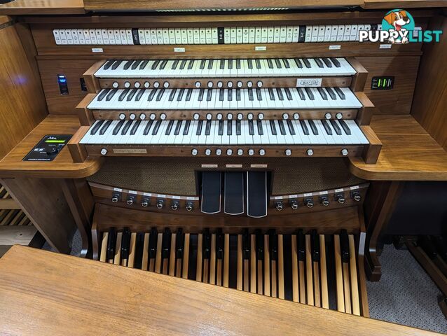 Allen Renaissance Quantum Series Model QL320i 38 Stop/152 Voice Three-Manual Console Classical Organ