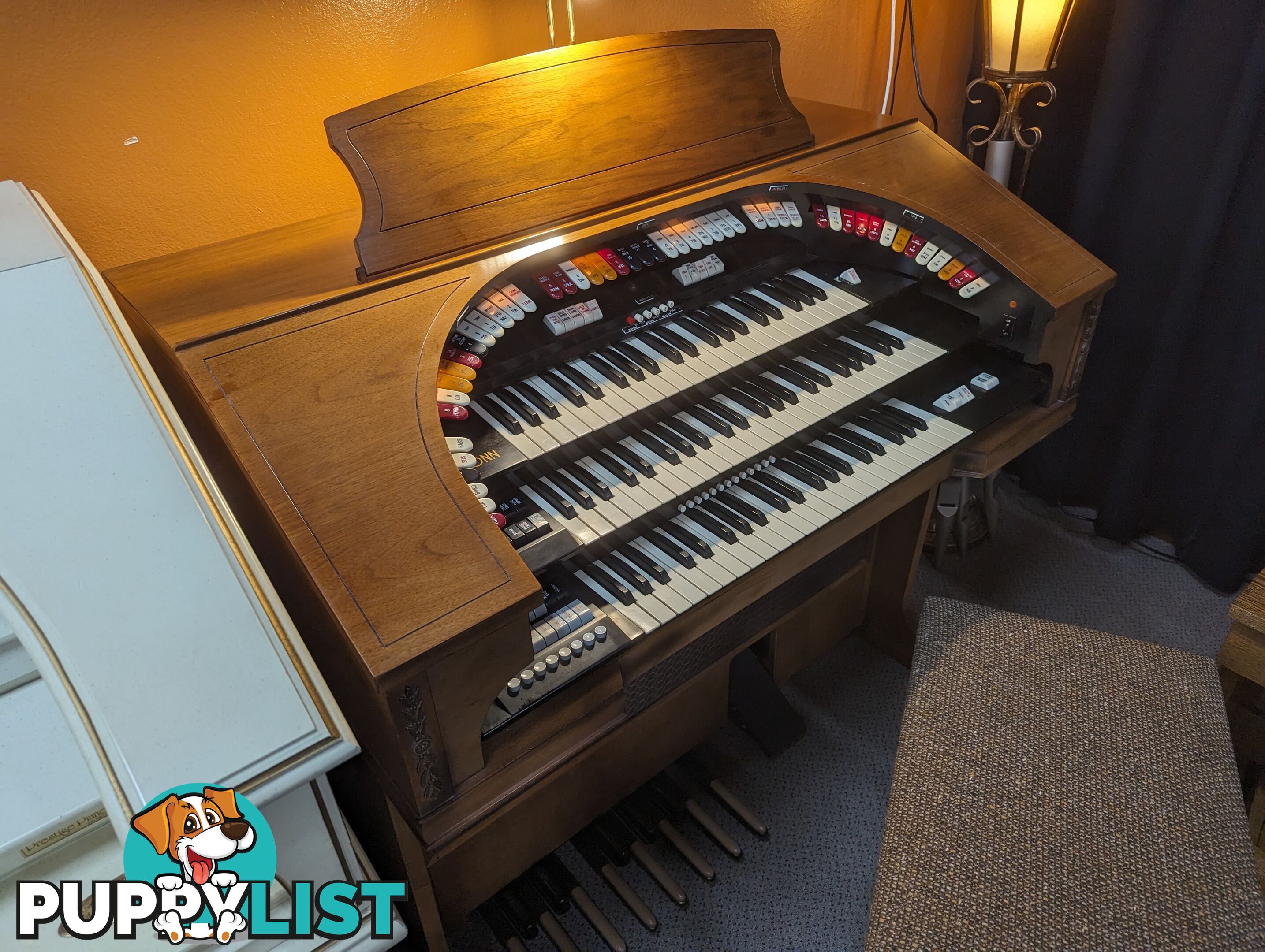 CONN 3 Manual Organ 580 Series I THEATRETTE