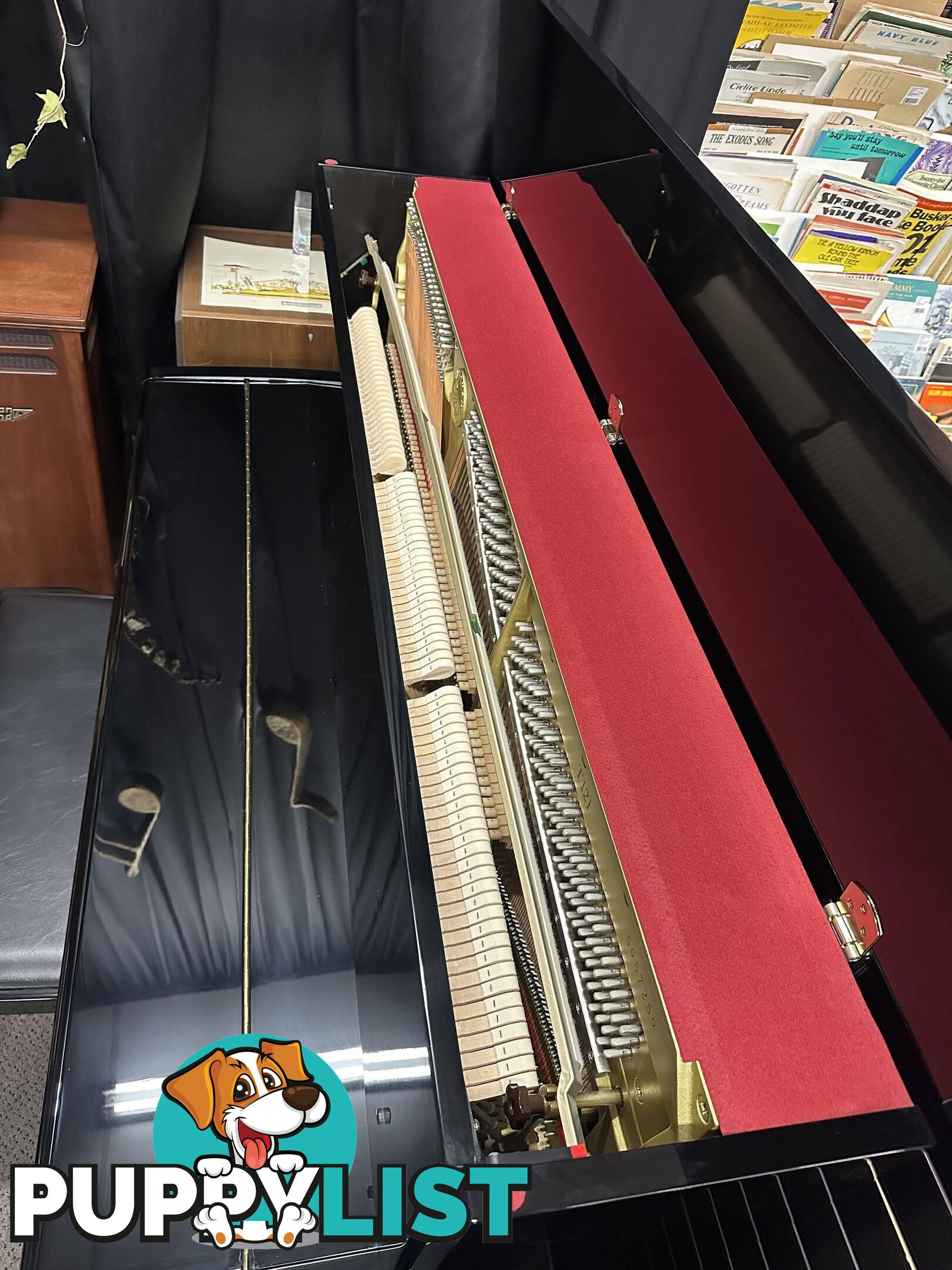 Yamaha T121 Upright Piano Pre-Loved
