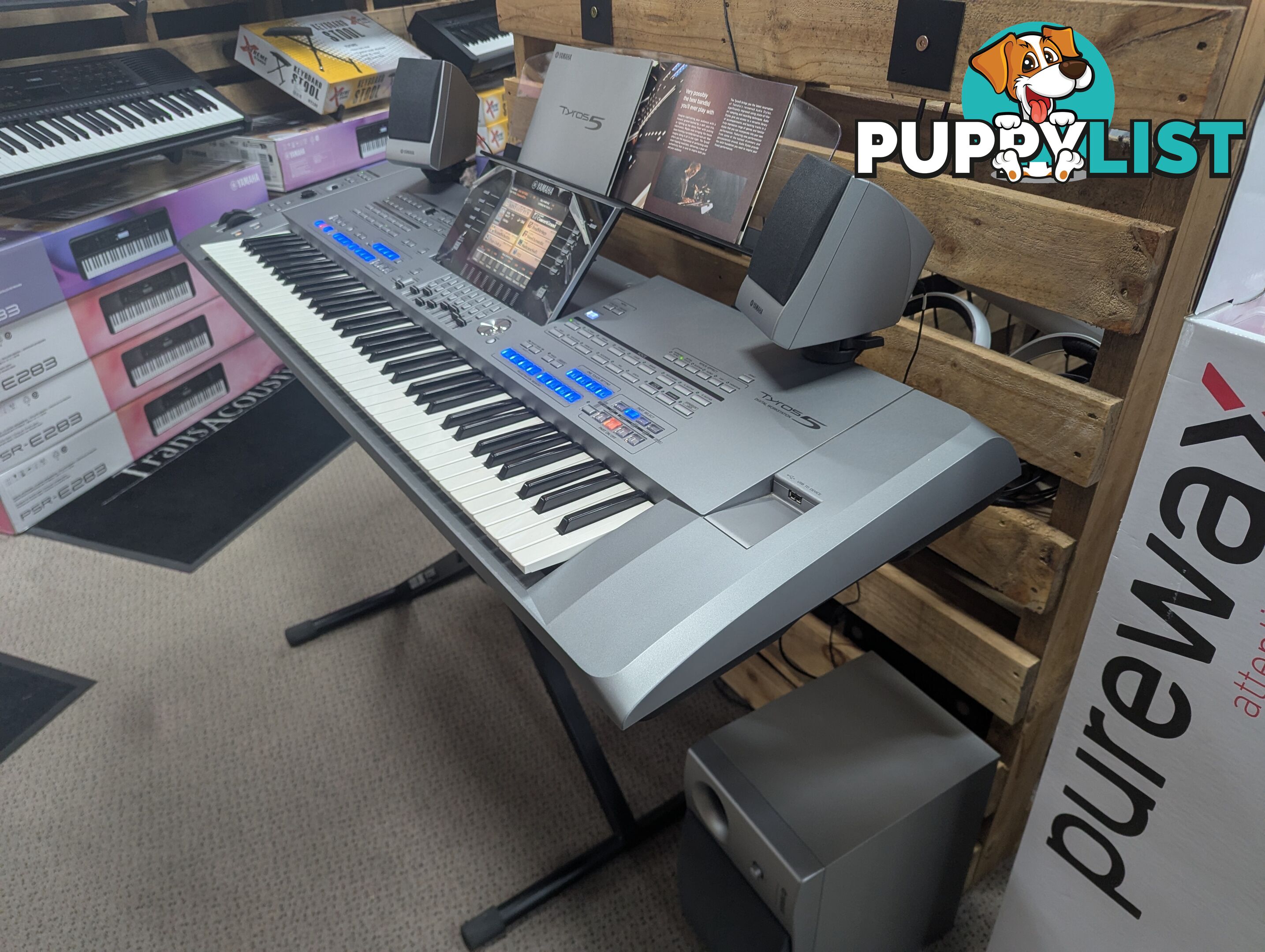 Yamaha Tyros 5 - Unleash Your Musical Genius! Pre-Loved