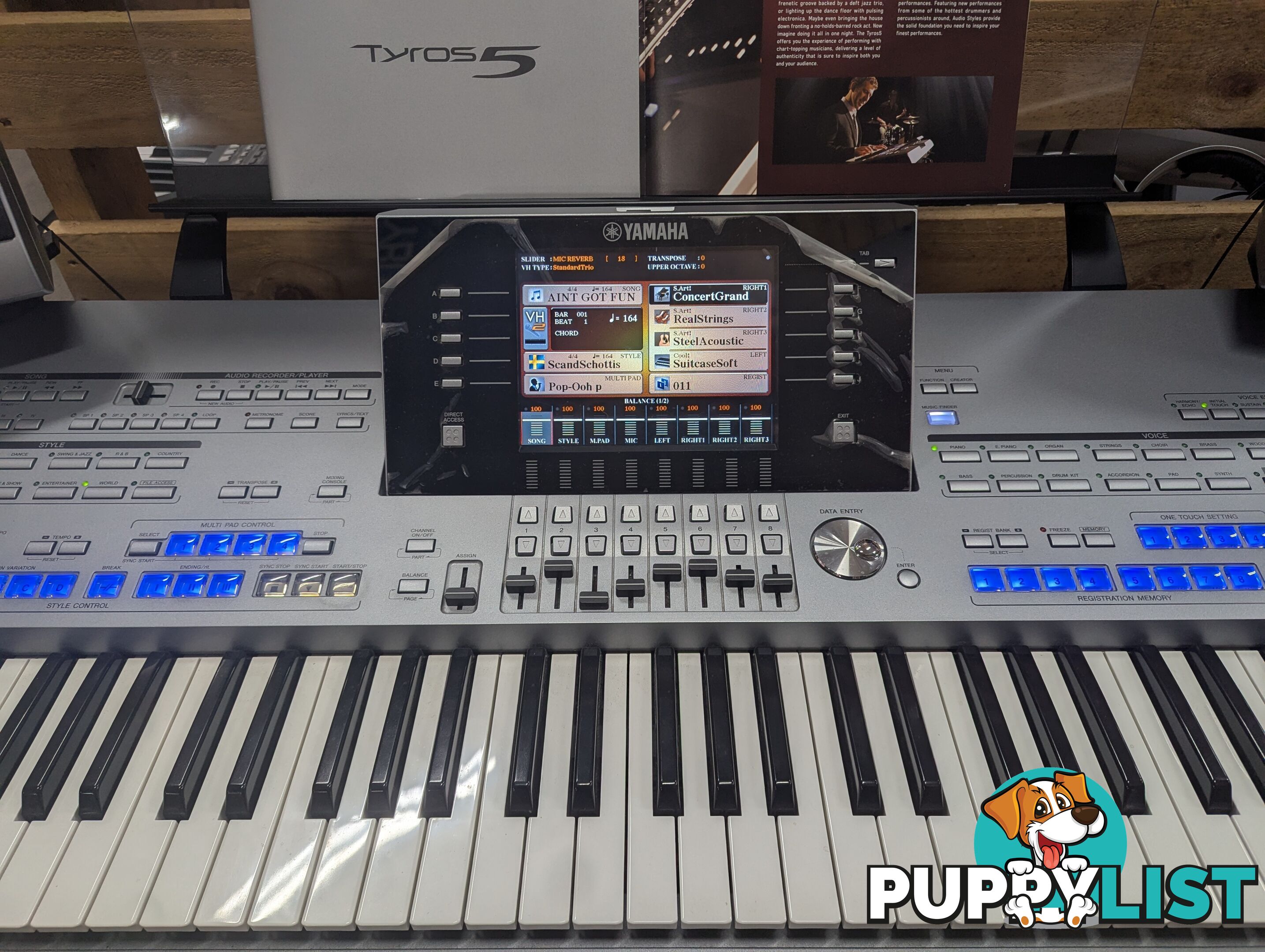 Yamaha Tyros 5 - Unleash Your Musical Genius! Pre-Loved