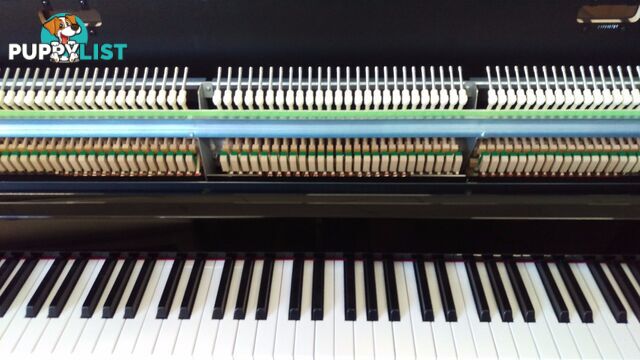 Yamaha AvantGrand Upright Hybrid Piano  NU1X