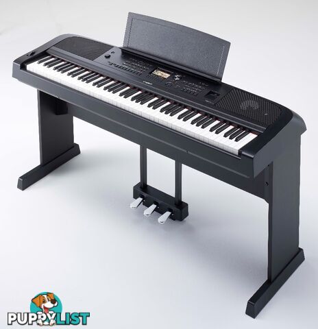 Yamaha Digital Piano DGX670 