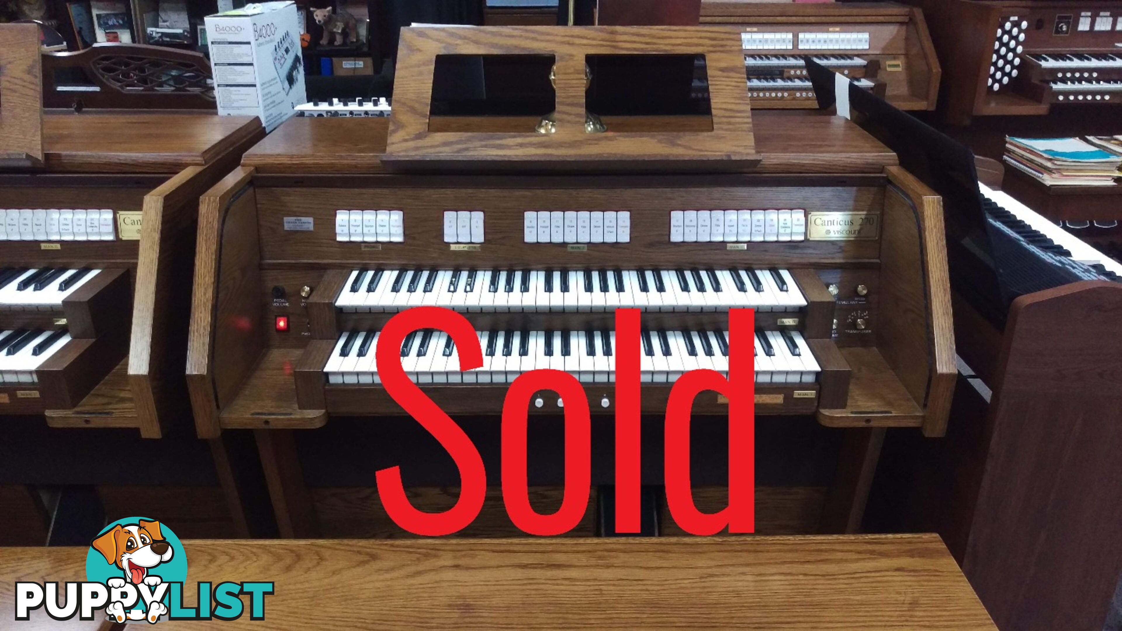 Viscount Canticus 270 Classical Organ ~ Now Sold ~ with a 27 flat radiating pedal board