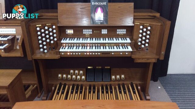 SOLD - Viscount Classical Organ Model Cantata