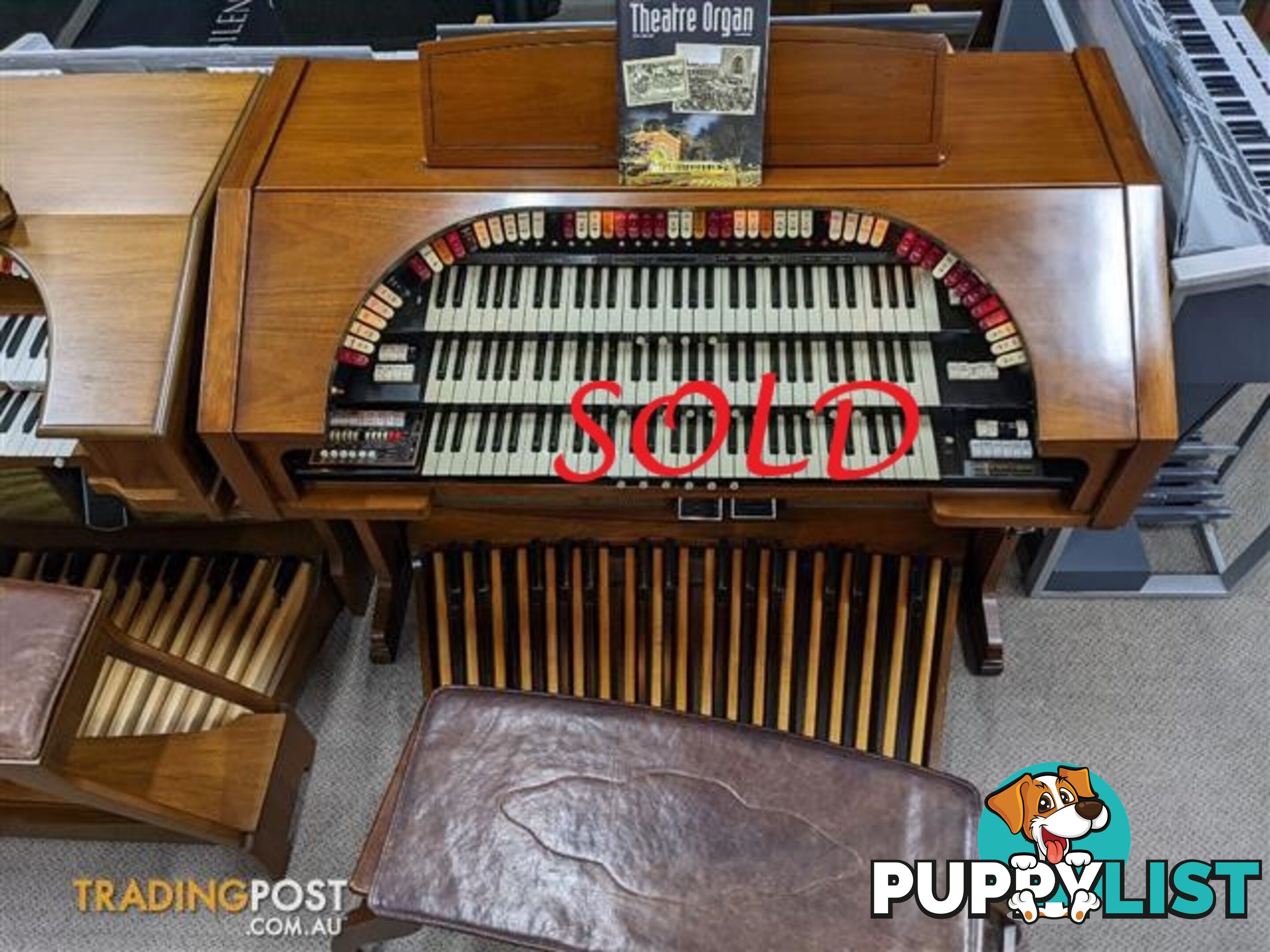 Conn 651 Deluxe 3 Manual Theatre Style Organ