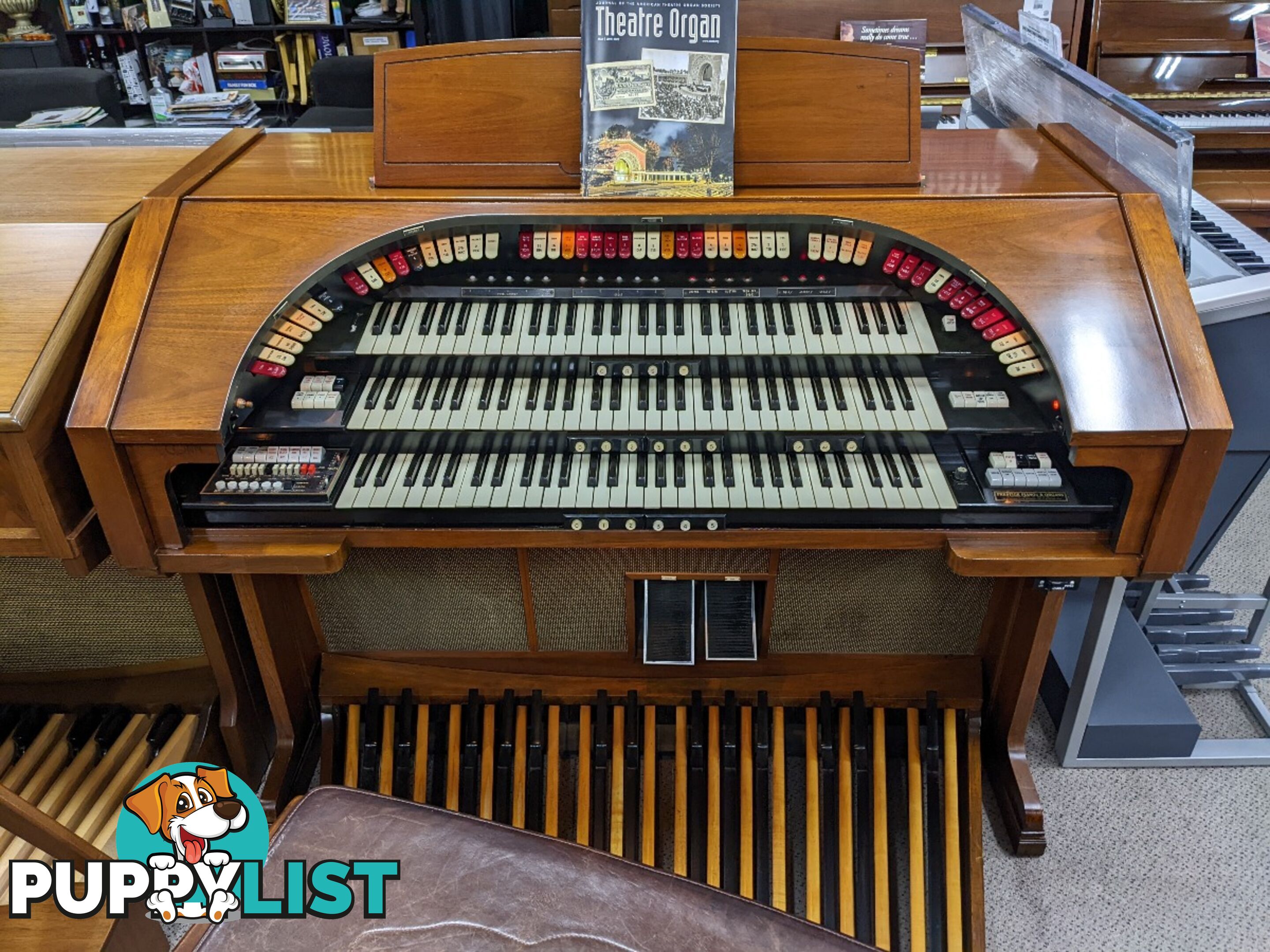 Conn 651 Deluxe 3 Manual Theatre Style Organ