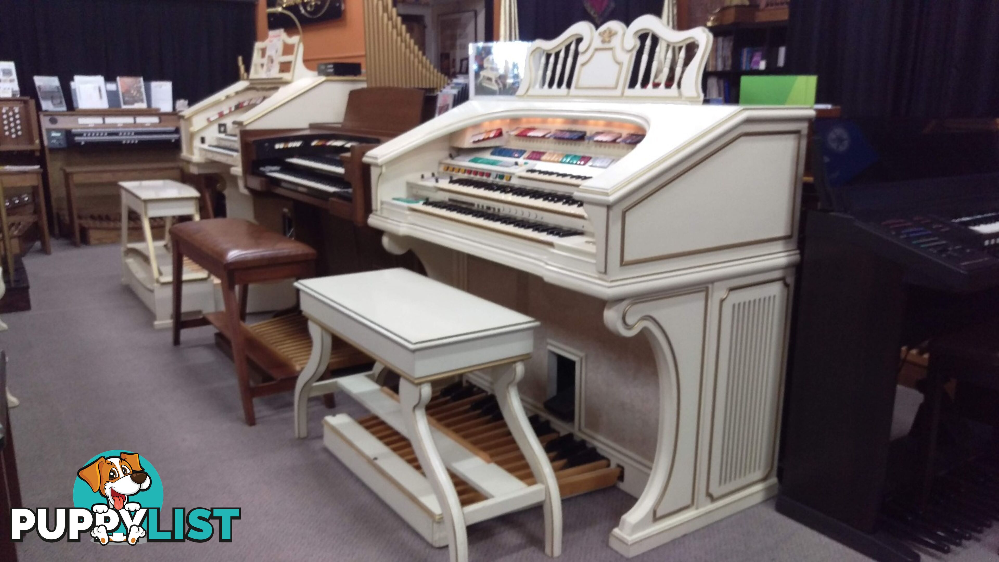 Wurlitzer Theatre Organ 950TA Deluxe Ivory & Gold Finish