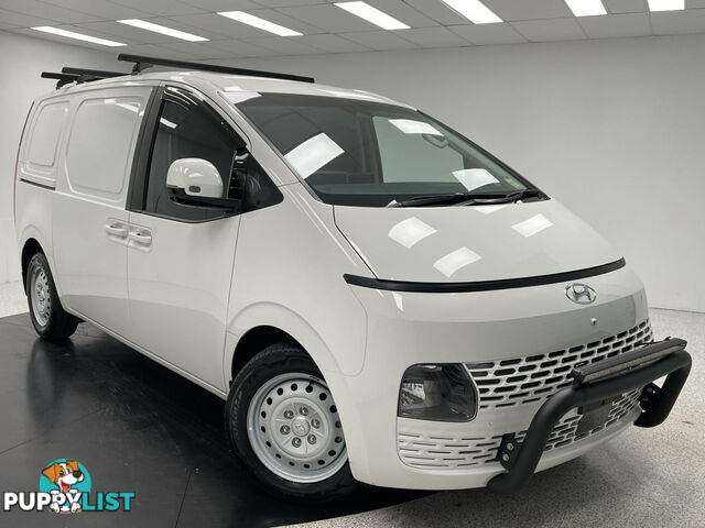 2022 HYUNDAI STARIA   VAN