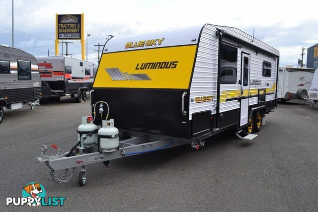 2024 BLUE SKY LUMINOUS 22FT WITH CLUB LOUNGE