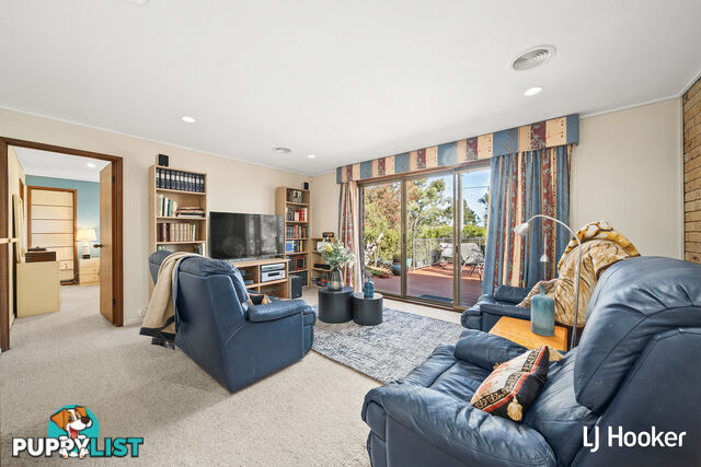 25 Osburn Drive MACGREGOR ACT 2615