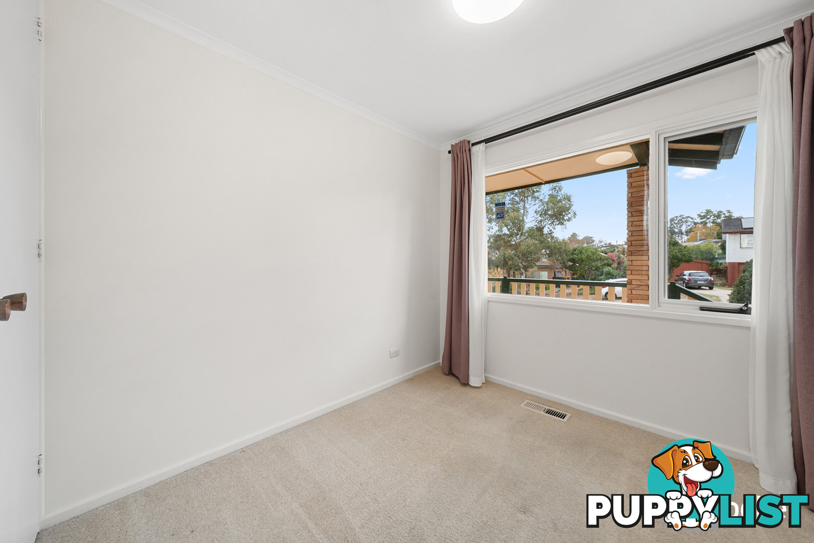 10 Hensman Street LATHAM ACT 2615