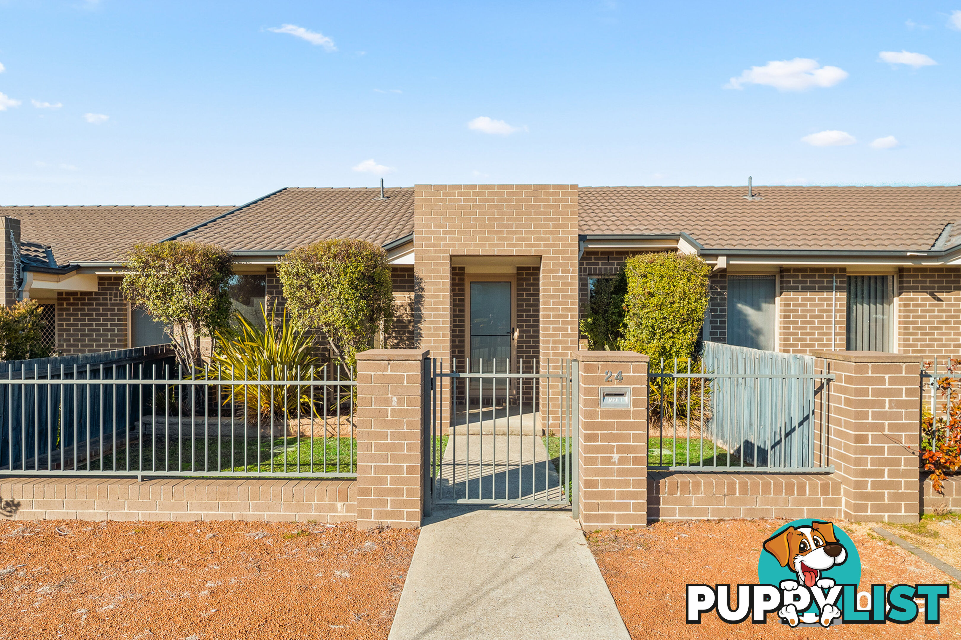 24 Salisbury Street CASEY ACT 2913