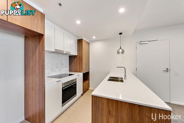 711/15 Bowes Street PHILLIP ACT 2606