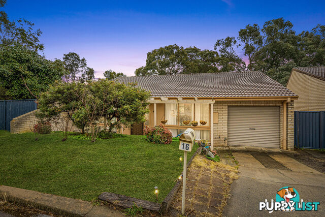 16 Brownlow Place HOLT ACT 2615