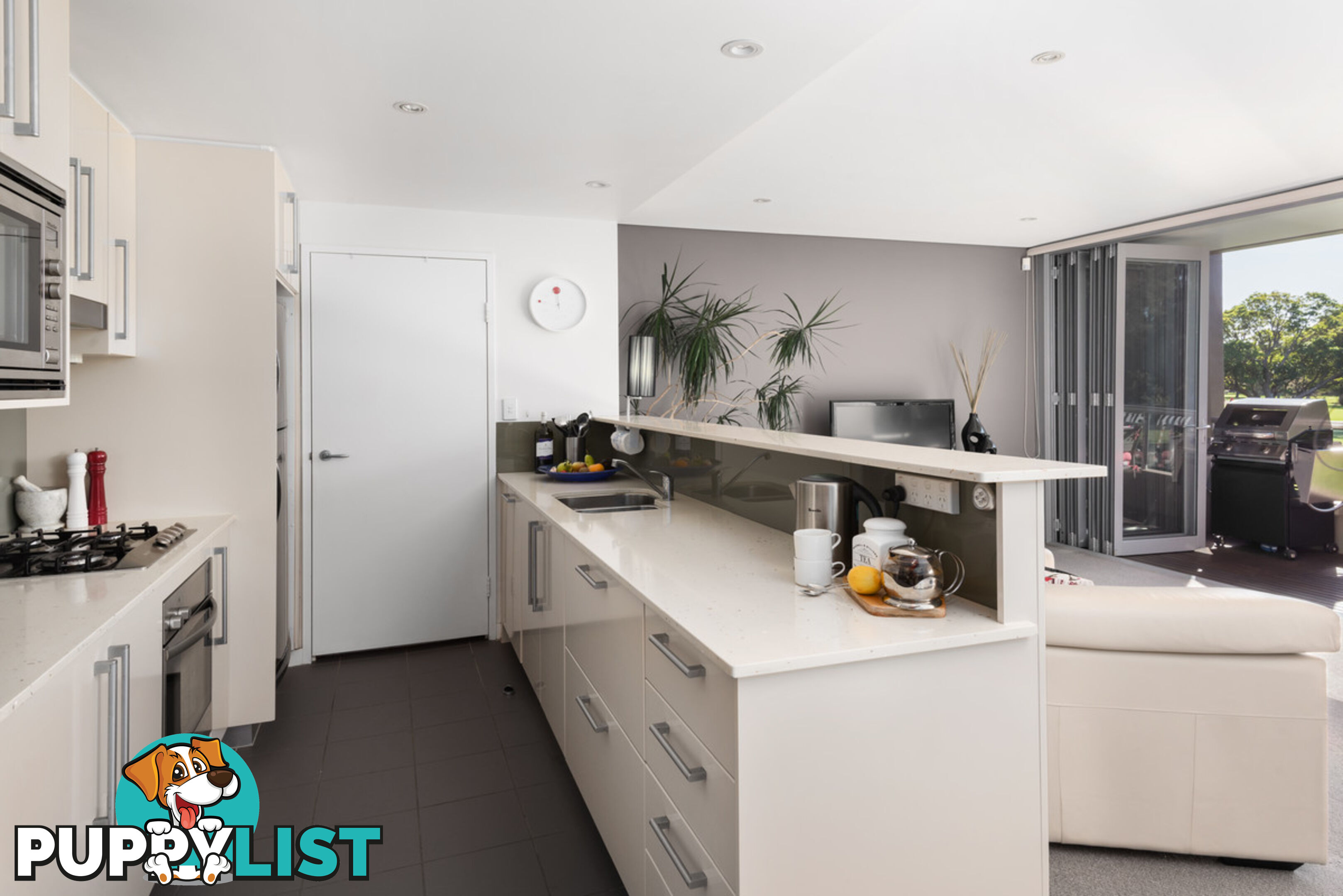 21/2a Campbell Parade MANLY VALE NSW 2093