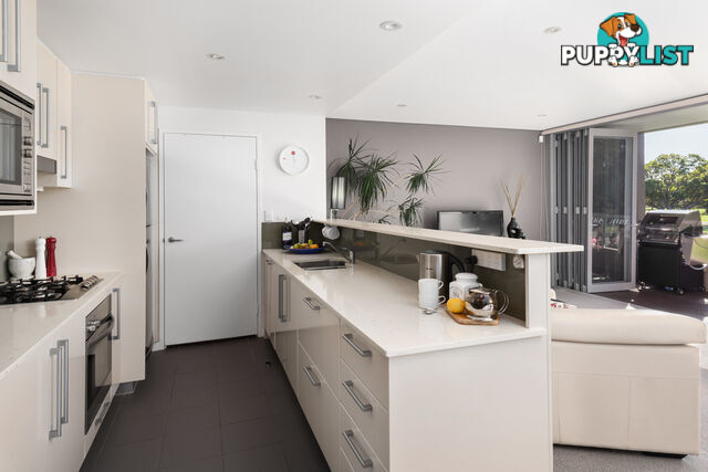 21/2a Campbell Parade MANLY VALE NSW 2093