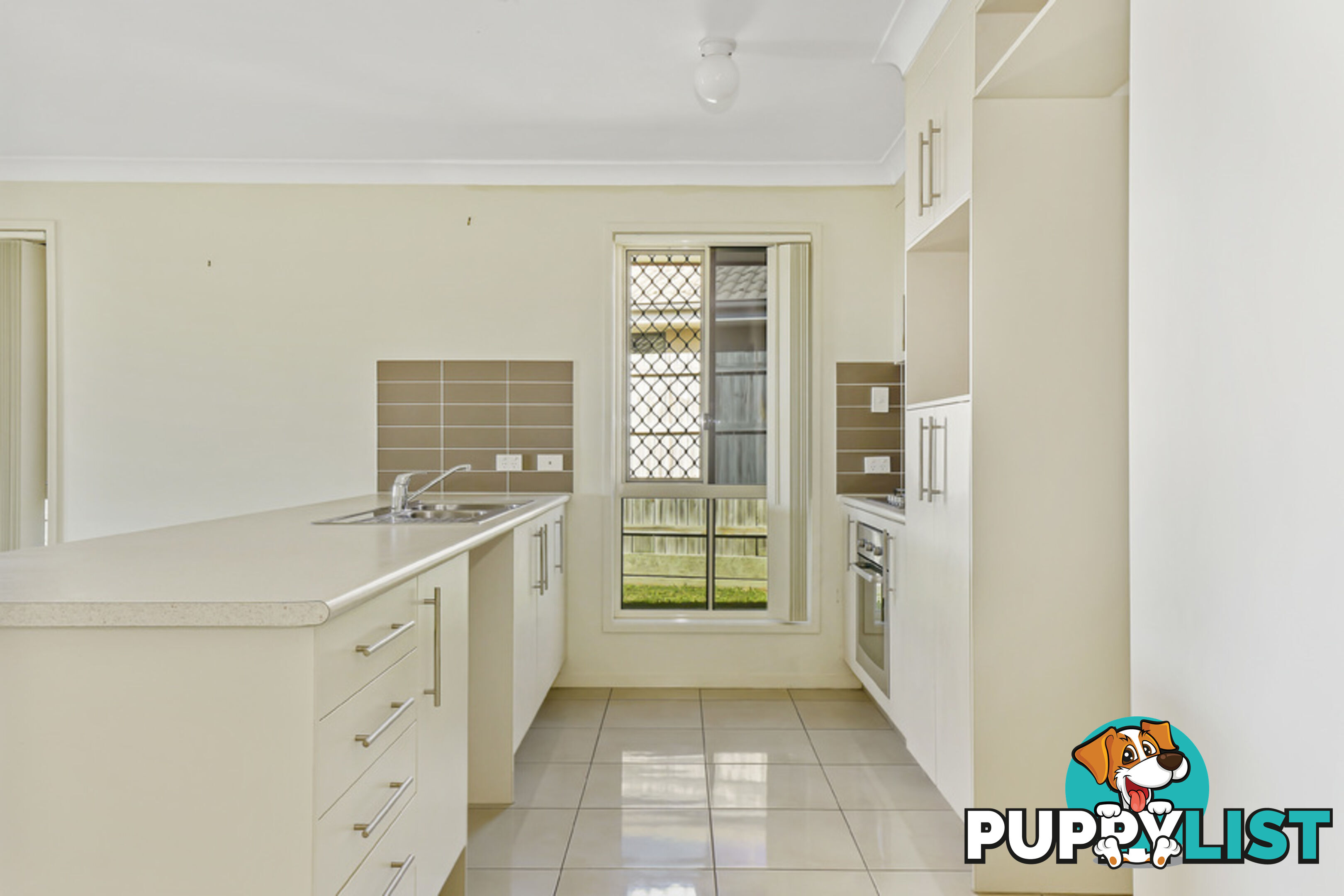 6 Chase Crescent North Lakes QLD 4509