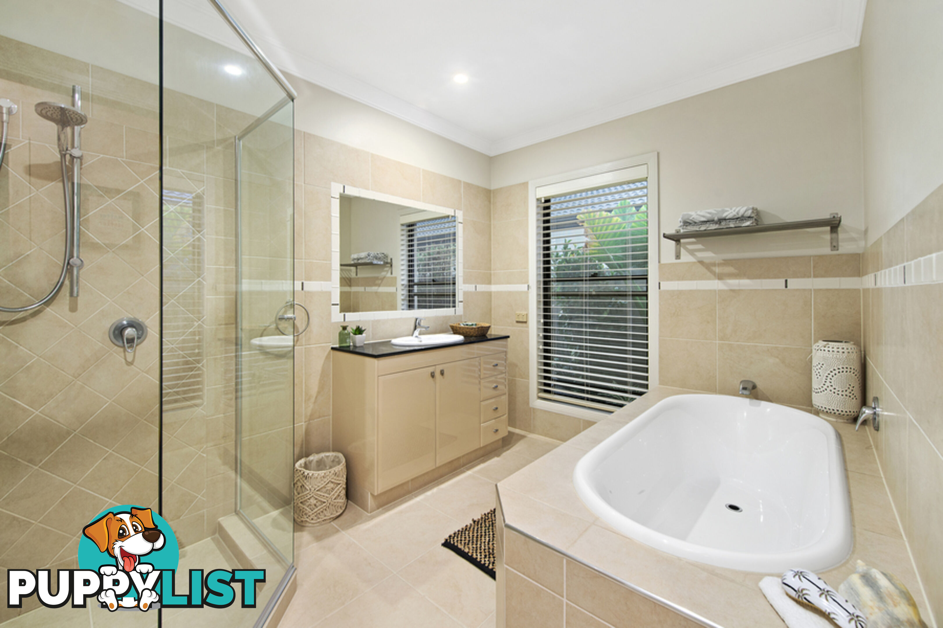 21 River Cove Place Hope Island QLD 4212