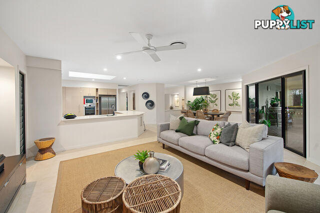 21 River Cove Place Hope Island QLD 4212