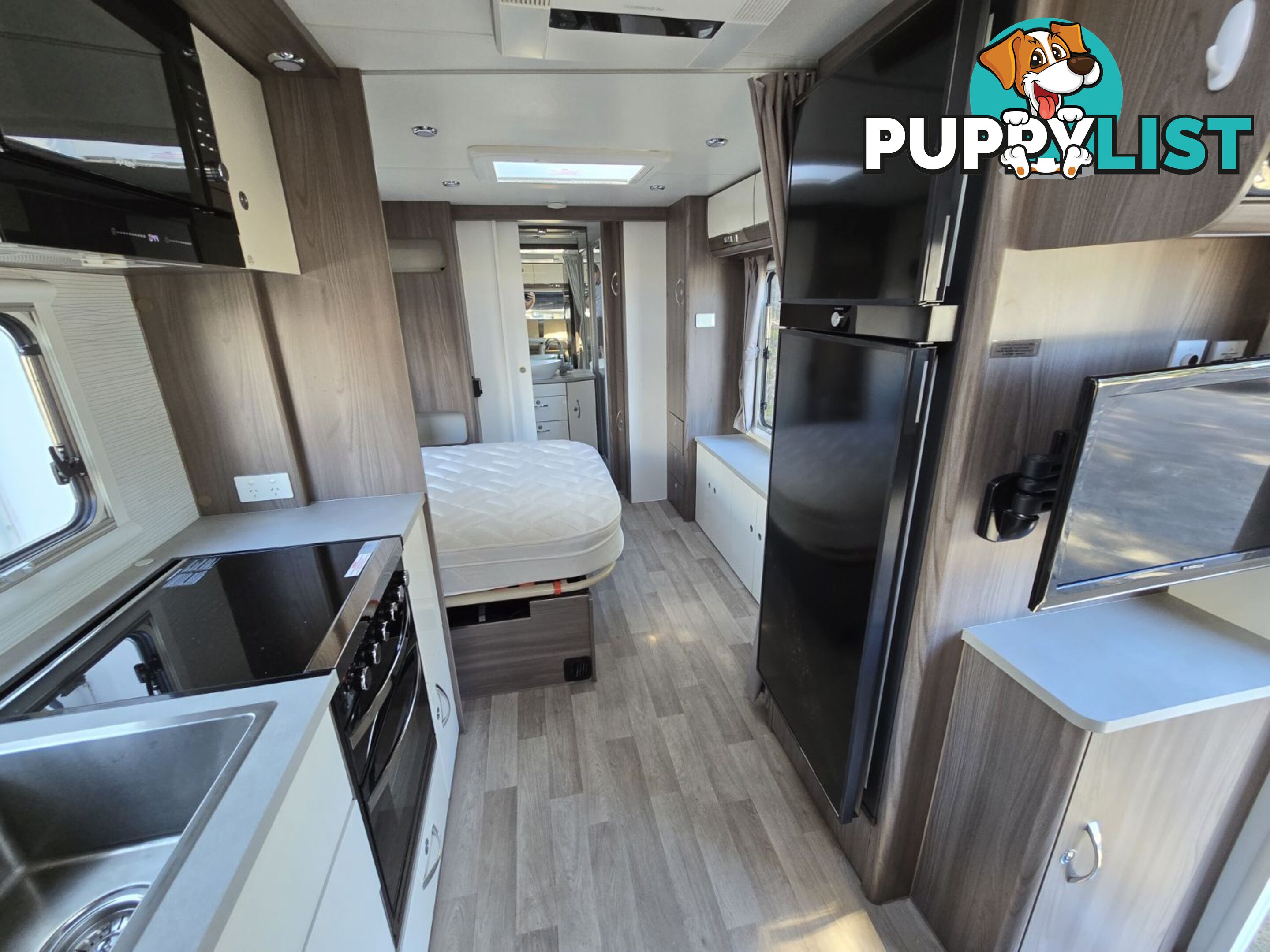 2018  JAYCO SILVERLINE  21.65-3 CARAVAN