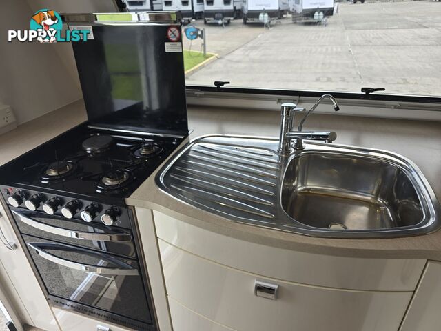 2015  JAYCO SILVERLINE  21.65-4 CARAVAN