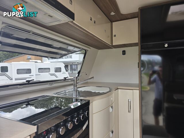 2015  JAYCO SILVERLINE  21.65-4 CARAVAN