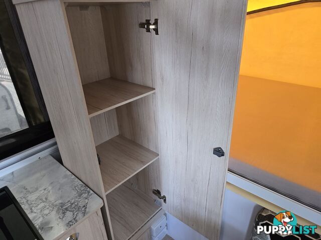 2018  GOLF CHALLENGER   CAMPER TRAILER