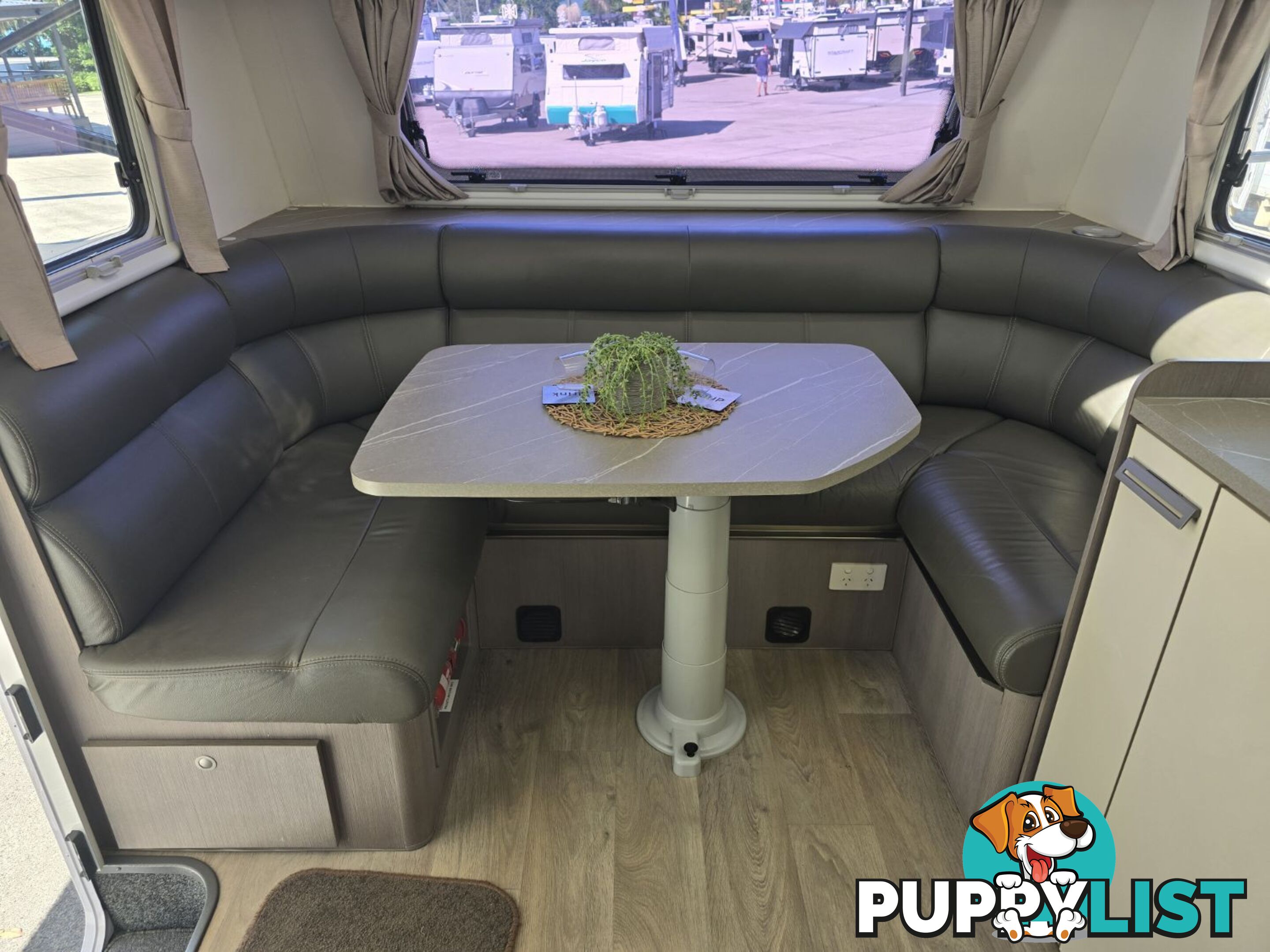 2020  JAYCO SILVERLINE  24.75-2.OB.SL-MY20 CARAVAN