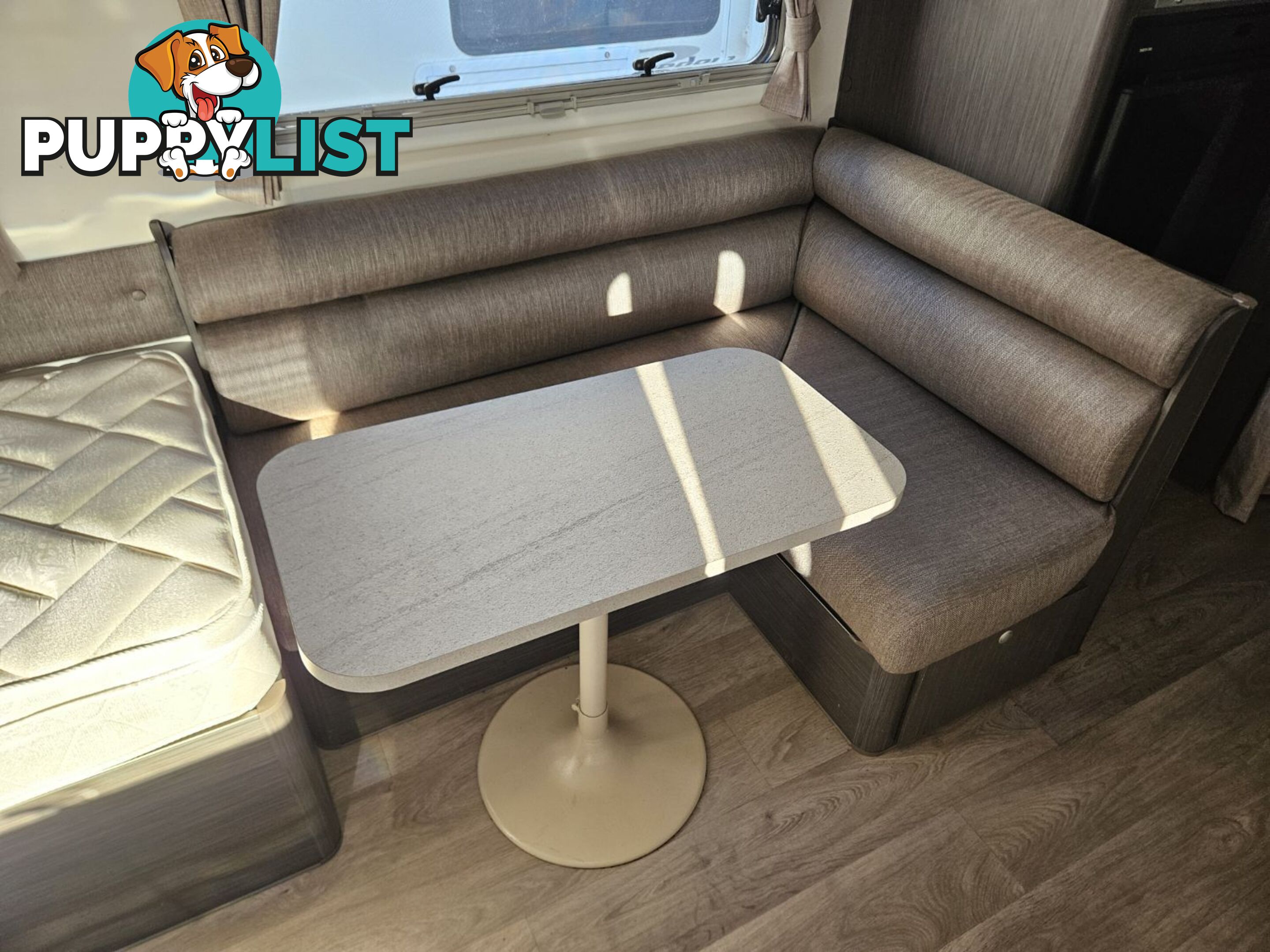 2019  JAYCO JOURNEY  16.67-4 POP TOP