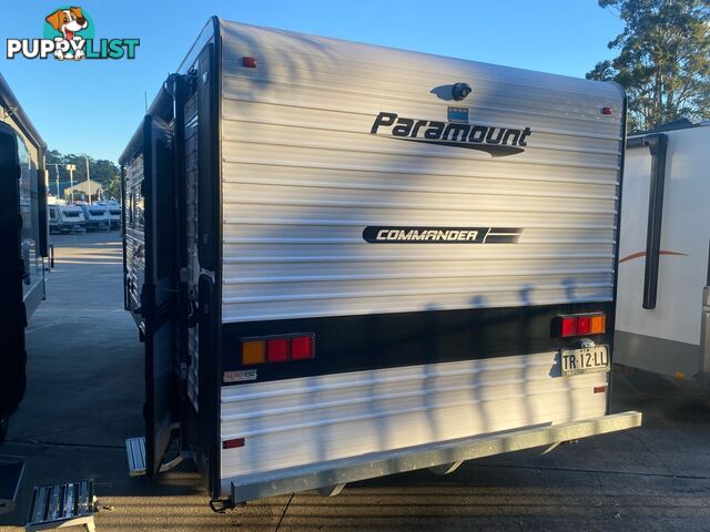 2017  PARAMOUNT COMMANDER   CARAVAN