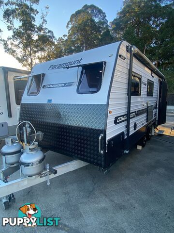 2017  PARAMOUNT COMMANDER   CARAVAN