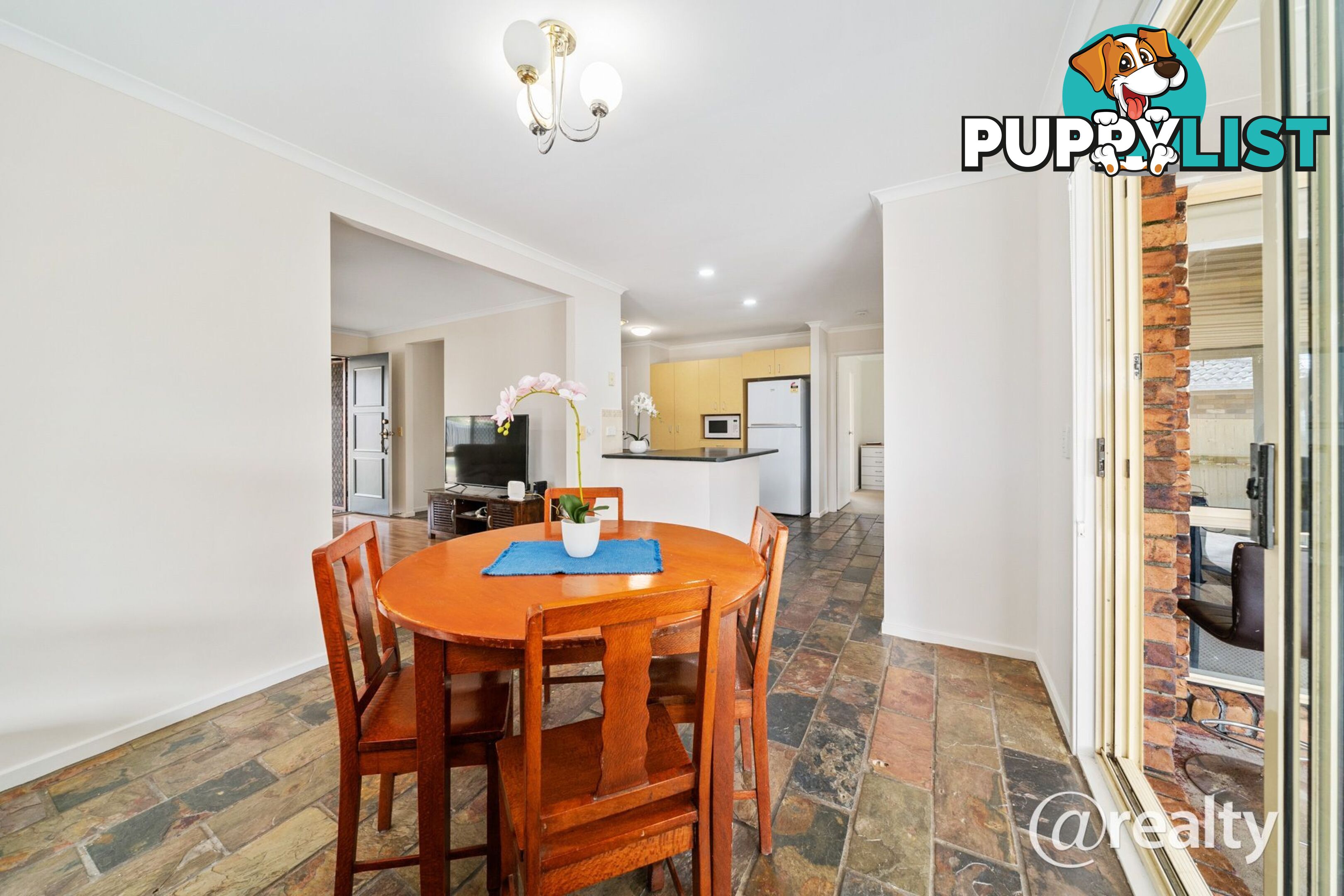 7 Paroo Place Hillcrest QLD 4118