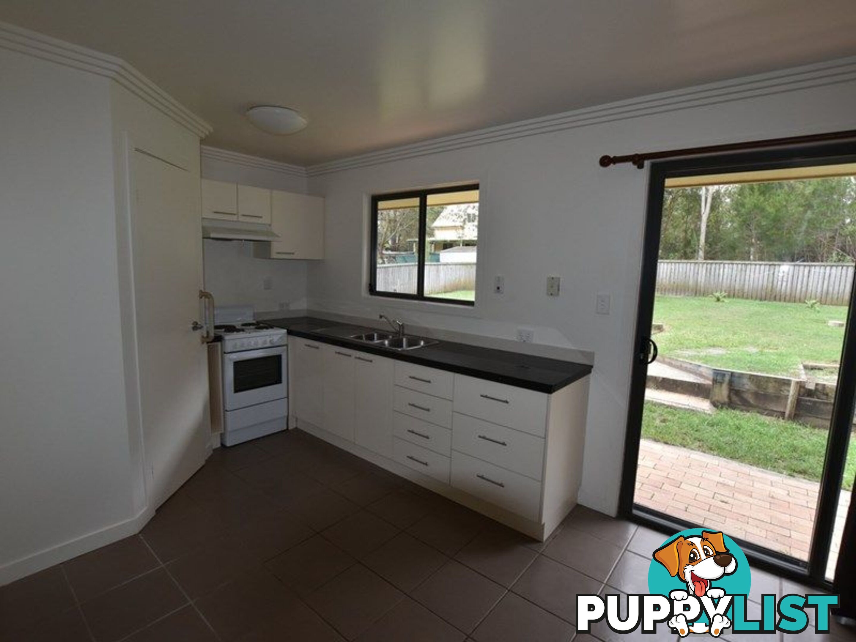 13 EMERALD ST> Russell Island QLD 4184