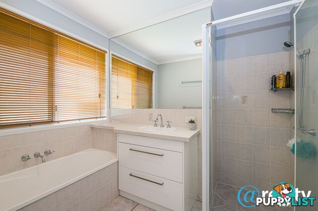 12 Winch Court Banksia Beach QLD 4507