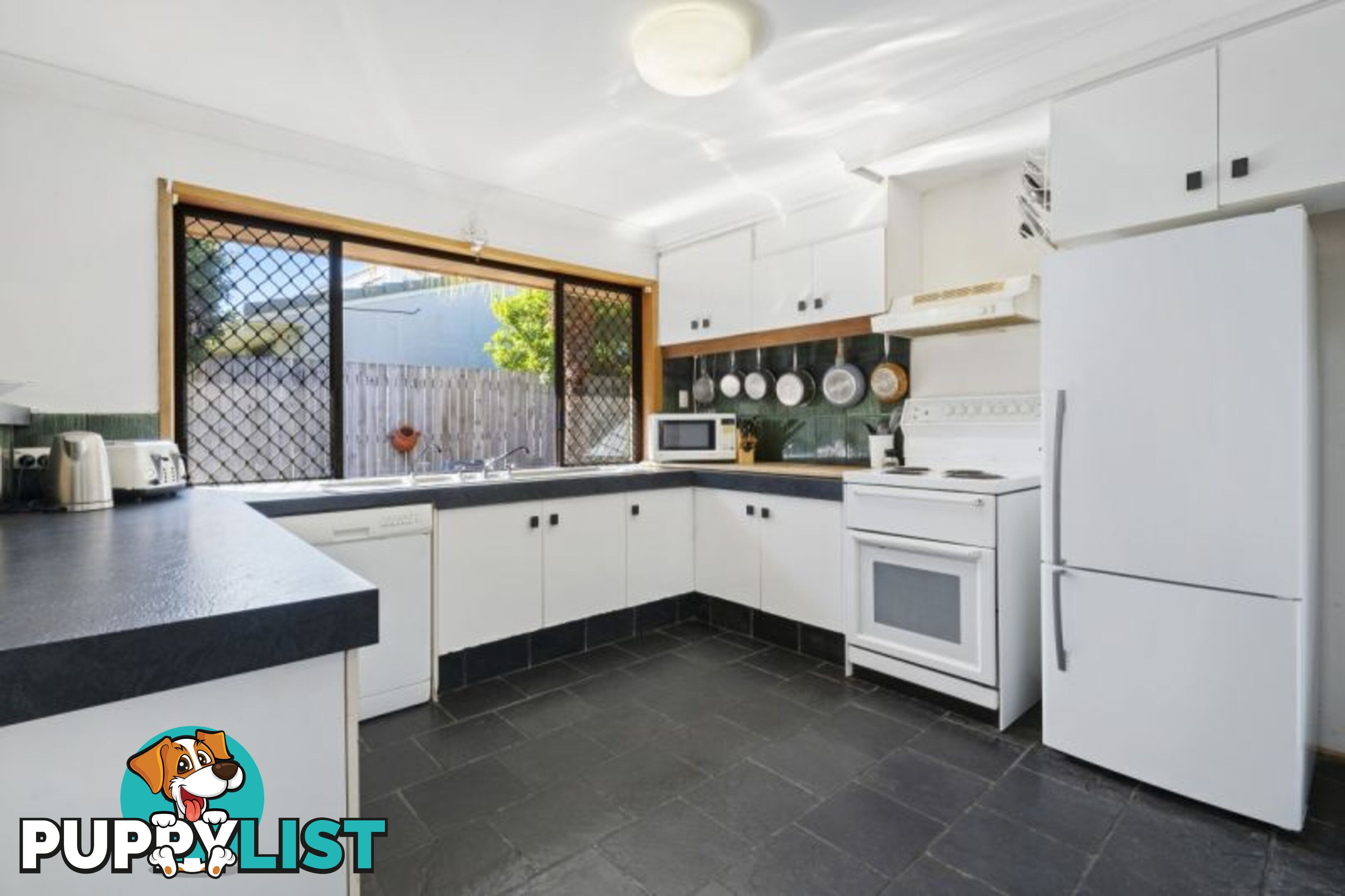 1 Mackay Close Sorrento QLD 4217