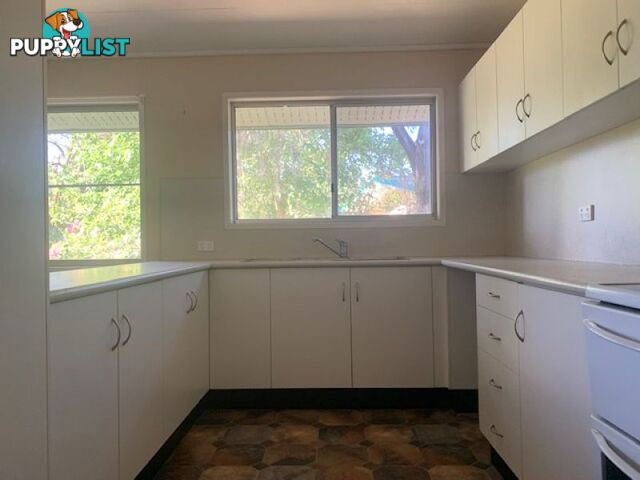 14 Carbeen Place Emerald QLD 4720