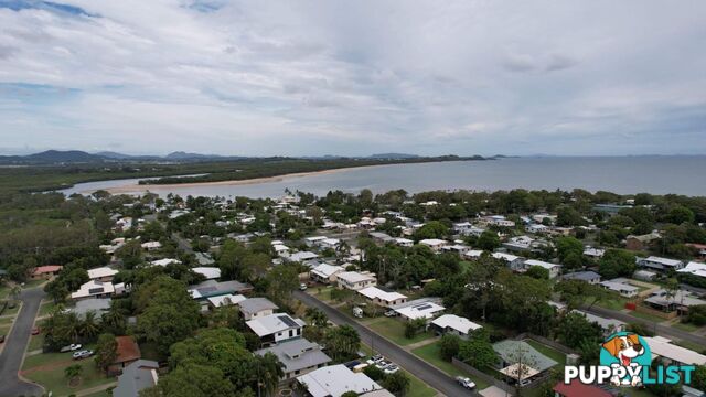 4 Rosella Street Slade Point QLD 4740