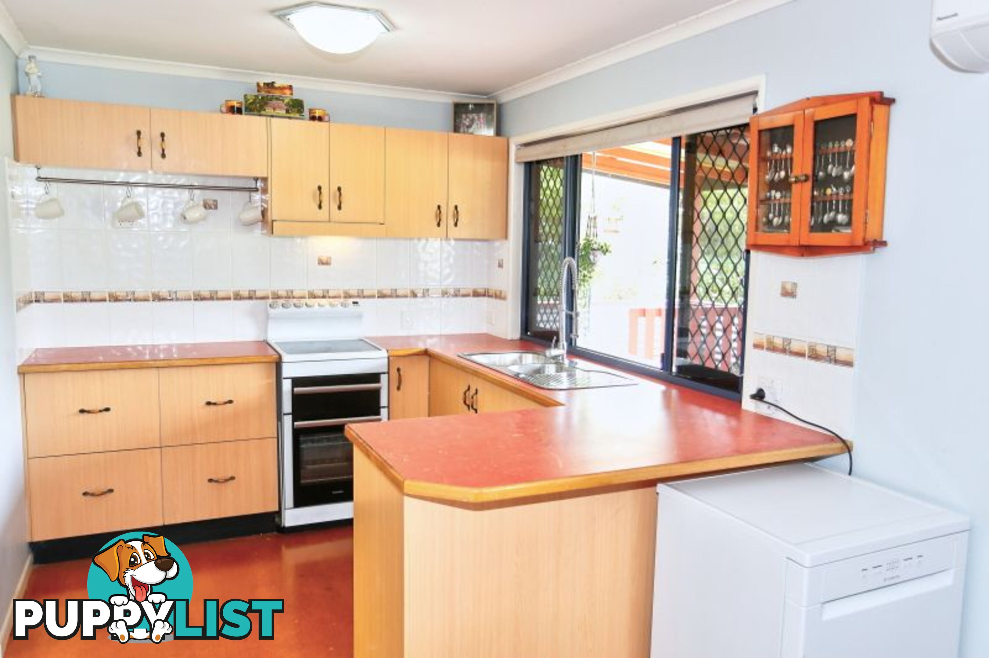 27 Chamberlain Street Woolooga QLD 4570