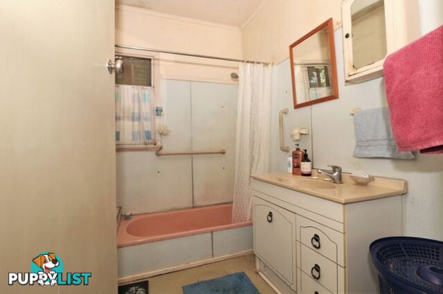 17 Strange Street Currajong QLD 4812