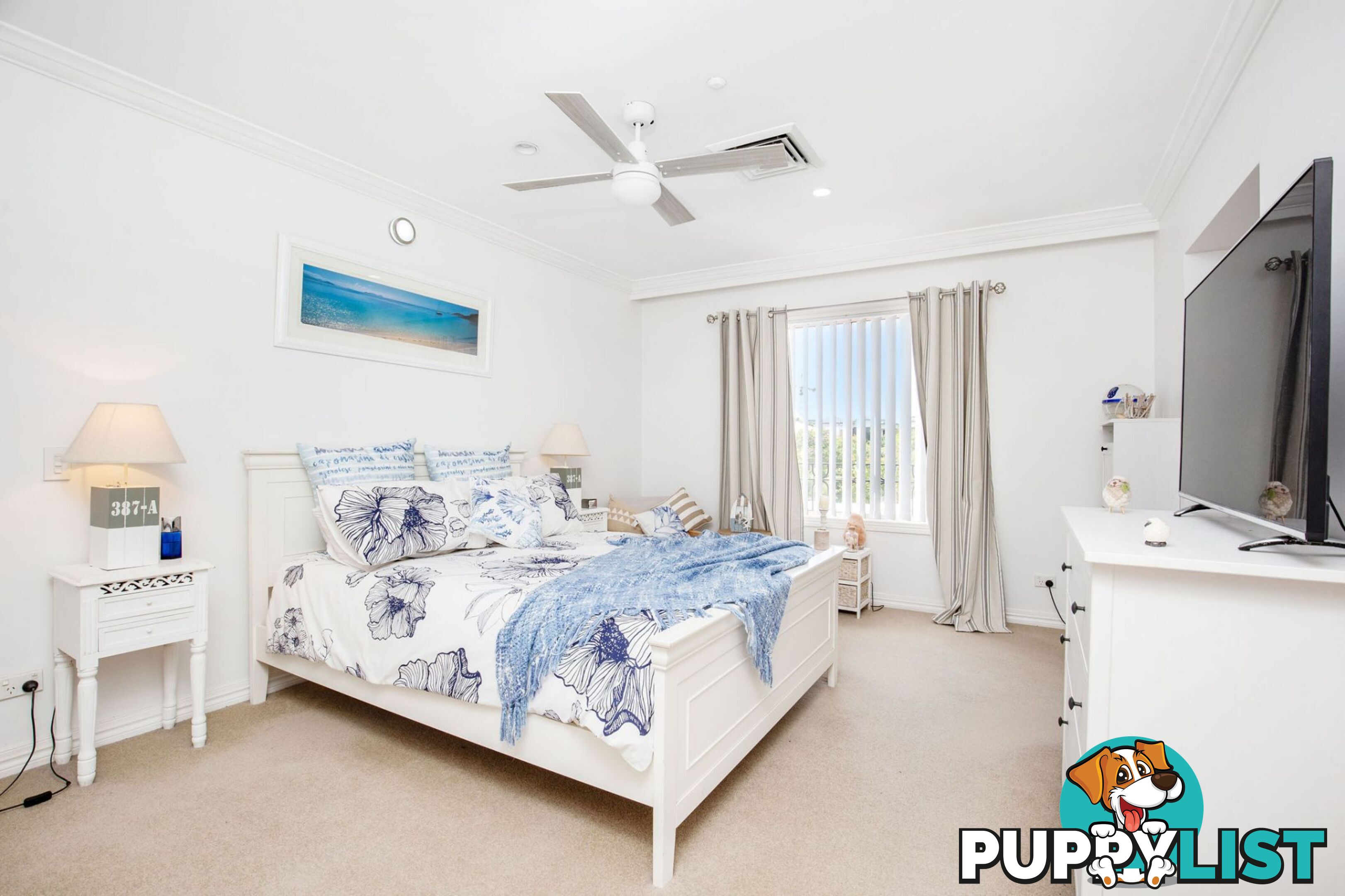 2 14 Pendraat Parade Hope Island QLD 4212