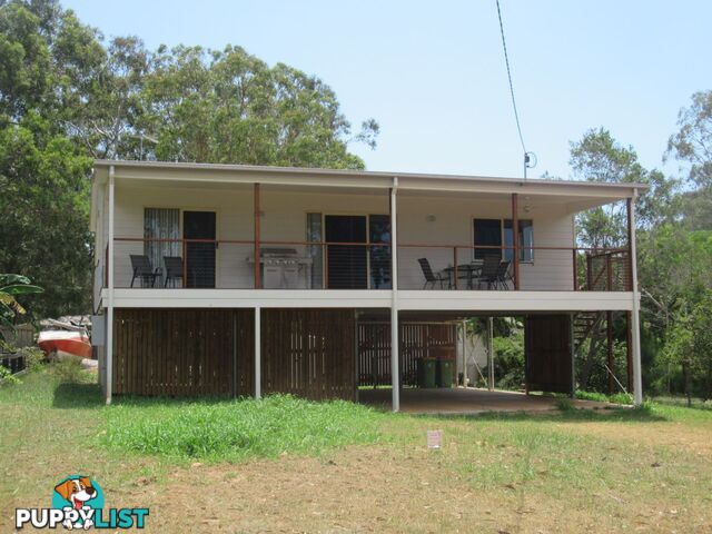 16 Aquamarine Ave Russell Island QLD 4184